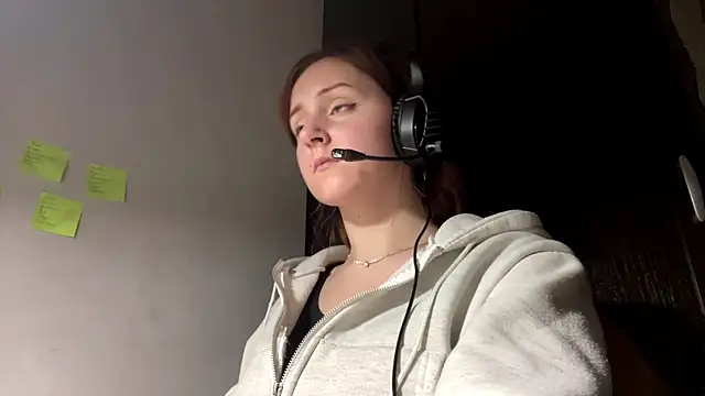 WendieFranzeo online show from 17, 2, 2026