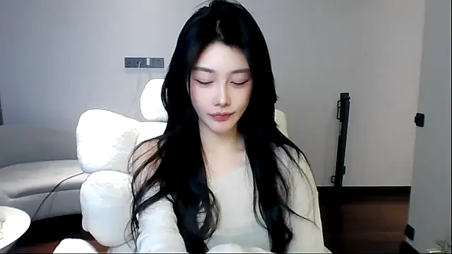 Snapshot of MedeLineayr chatting on 29, 3, 2026 MedeLineayr online show from 29, 3, 2026