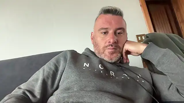 Snapshot of marcovik1 chatting on 11, 3, 2026 marcovik1 online show from 11, 3, 2026