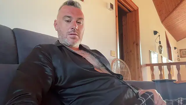 Snapshot of marcovik1 chatting on 9, 4, 2026 marcovik1 online show from 9, 4, 2026