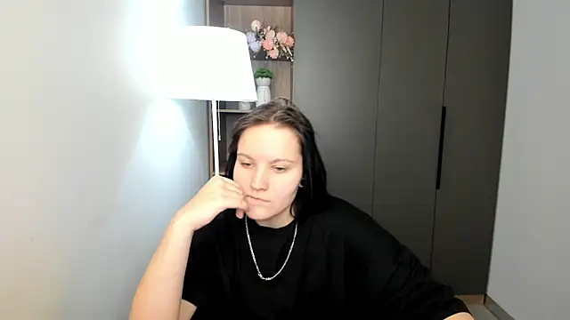 MarleenPhong online show from 12, 2, 2026