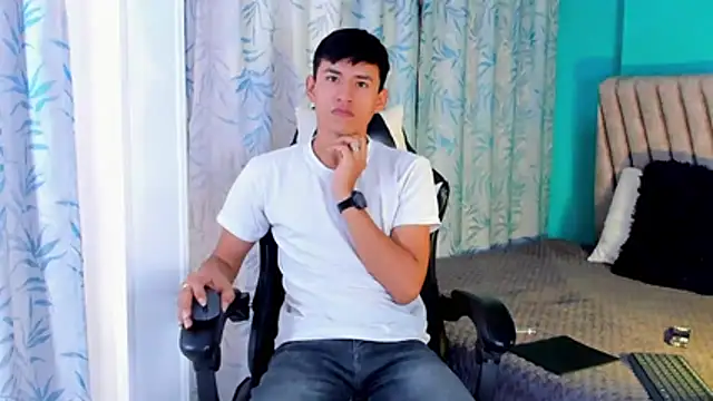 NicolasTorrez online show from 27, 2, 2026