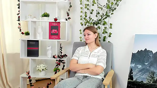 KaceyReddout online show from 13, 2, 2026