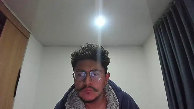 JhonnyRey27 online show from 28, 2, 2026