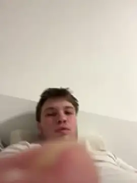 Snapshot of benab888 chatting on 31, 3, 2026 benab888 online show from 31, 3, 2026