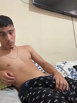 Gabrielzz00 online show from 12, 2, 2026