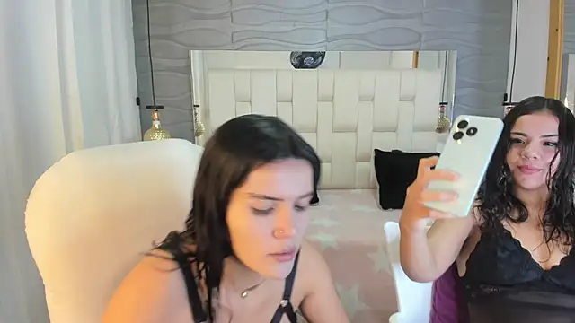 Snapshot of Veyra_sereny chatting on 2, 3, 2026 Veyra sereny online show from 2, 3, 2026