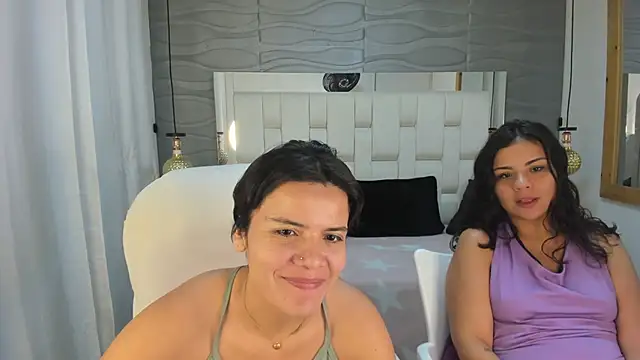 Snapshot of Veyra_sereny chatting on 4, 3, 2026 Veyra sereny online show from 4, 3, 2026