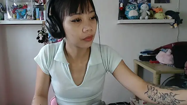 GloryKulikowski online show from 10, 3, 2026