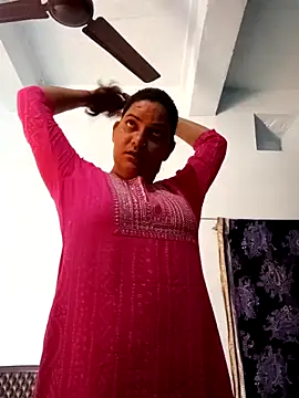 Snapshot of Anushka_Singh0 chatting on 4, 3, 2026 Anushka Singh0 online show from 4, 3, 2026