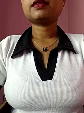 queen liza  online show from 13, 2, 2026