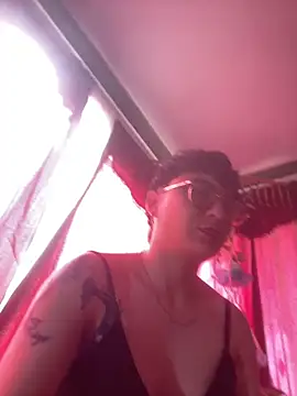 Snapshot of bloomroma chatting on 9, 4, 2026 bloomroma online show from 9, 4, 2026