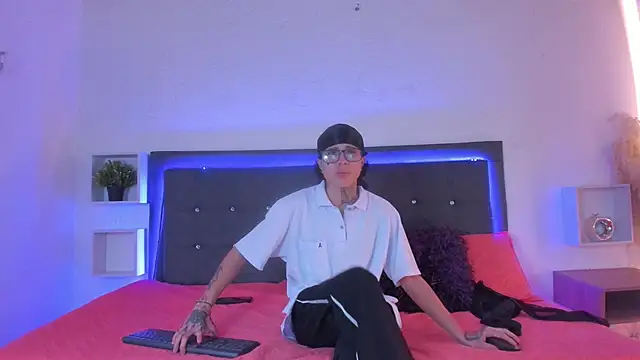 Snapshot of Ale_cuzz chatting on 27, 3, 2026 Ale cuzz online show from 27, 3, 2026