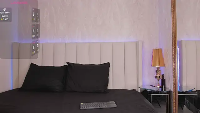 angelina honey  online show from 26, 2, 2026