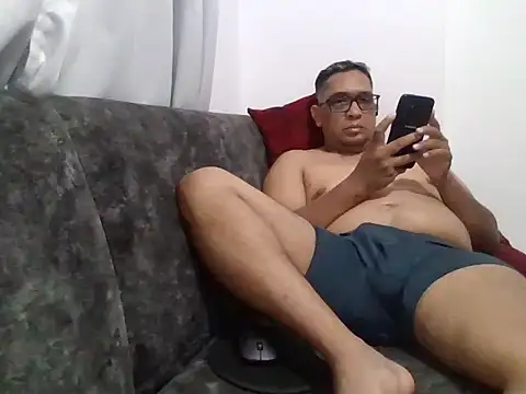 Snapshot of gordogruesa chatting on 18, 3, 2026 gordogruesa online show from 18, 3, 2026