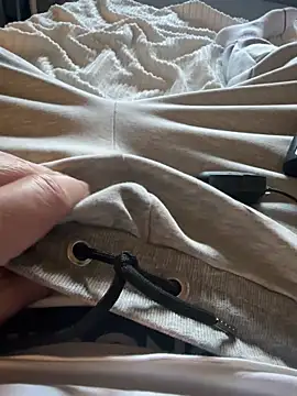 Snapshot of zwigge75 chatting on 22, 3, 2026 zwigge75 online show from 22, 3, 2026