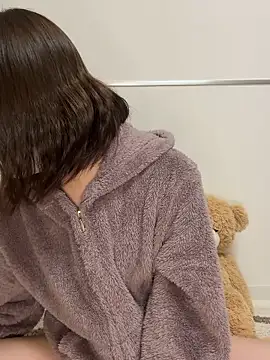 Snapshot of YUNA-66 chatting on 8, 4, 2026 YUNA-66 online show from 8, 4, 2026