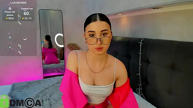 Emily Lews online show from 27, 3, 2026