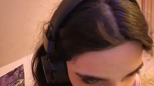 Blissmissataeses online show from 26, 3, 2026