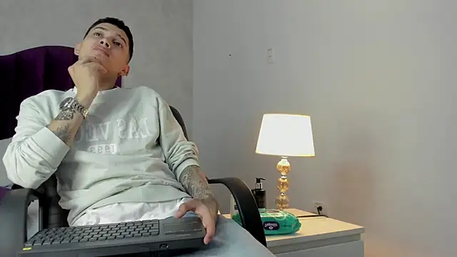 Snapshot of JoshBeech chatting on 17, 3, 2026 JoshBeech online show from 17, 3, 2026