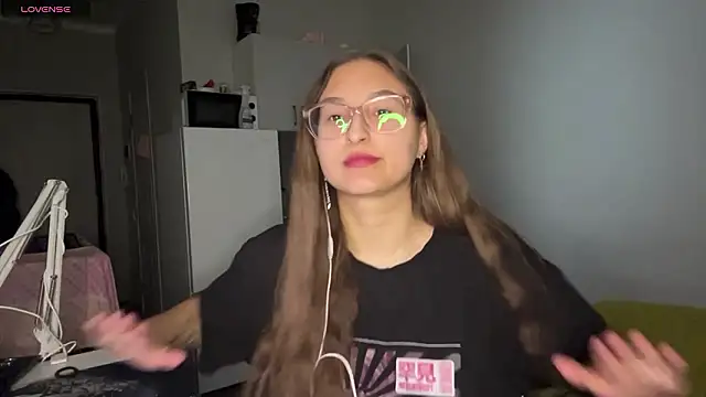 Snapshot of YettaUrive chatting on 18, 2, 2026 YettaUrive online show from 18, 2, 2026