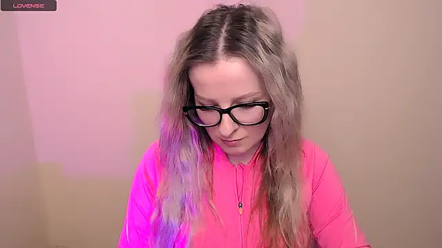 Snapshot of AnnePeach chatting on 17, 3, 2026 AnnePeach online show from 17, 3, 2026