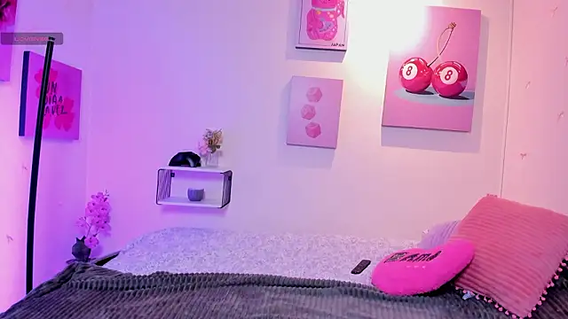 NaeniaDemon  online show from 17, 3, 2026