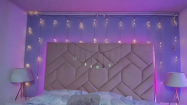 NaeniaDemon  online show from 26, 3, 2026