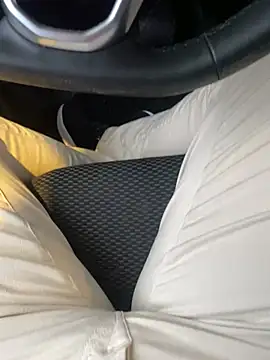 BlondeDutchXItaliano online show from 24, 2, 2026