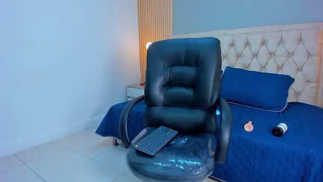 Hxxyro online show from 13, 3, 2026