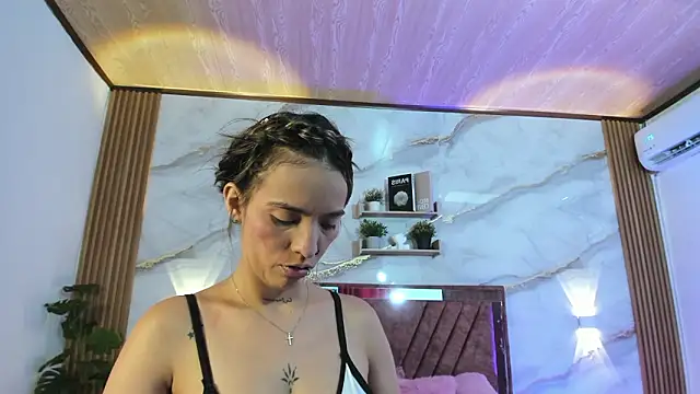 your whore Salome online show from 20, 3, 2026