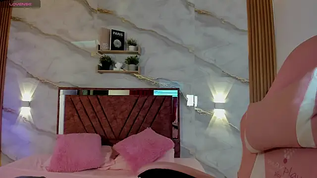 your whore Salome online show from 4, 4, 2026