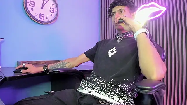 Snapshot of Maximoking26 chatting on 1, 3, 2026 Maximoking26 online show from 1, 3, 2026