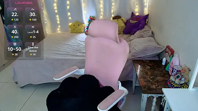 maliciaXpoison online show from 5, 4, 2026