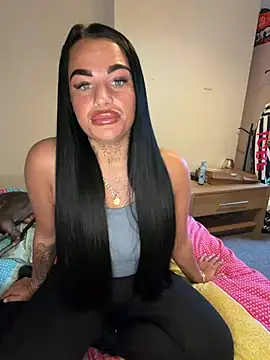 Darkfantisyx online show from 19, 2, 2026