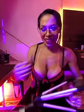 Snapshot of NatzinhaMorenaHot chatting on 21, 3, 2026 NatzinhaMorenaHot online show from 21, 3, 2026