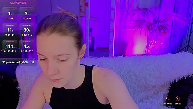 Snapshot of Vanessa__Lui chatting on 24, 3, 2026 Vanessa Lui online show from 24, 3, 2026