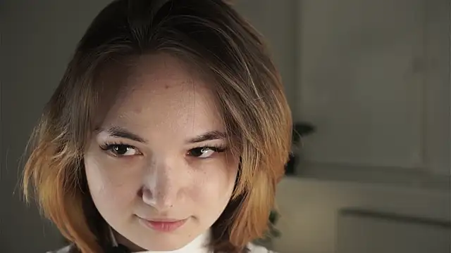 HattieGenualdi online show from 17, 2, 2026