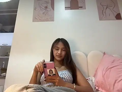 Urlovely kanataxx online show from 16, 2, 2026