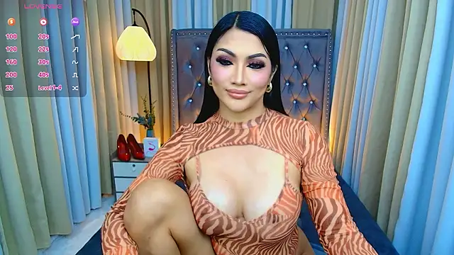 Snapshot of Laureen_Hilton chatting on 6, 3, 2026 Laureen Hilton online show from 6, 3, 2026