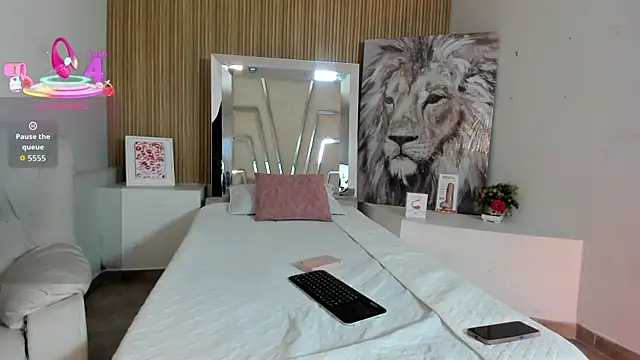 SiaFoxx  online show from 25, 2, 2026