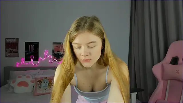 Snapshot of EvaRaee chatting on 20, 3, 2026 EvaRaee online show from 20, 3, 2026