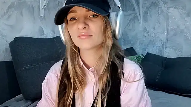 Anabel Meow online show from 18, 2, 2026