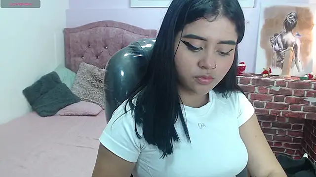 mila quin online show from 11, 3, 2026