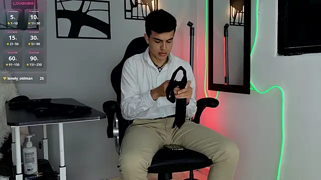 Snapshot of nico_pelusa chatting on 4, 3, 2026 nico pelusa online show from 4, 3, 2026