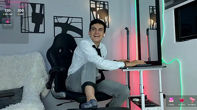 Snapshot of nico_pelusa chatting on 5, 3, 2026 nico pelusa online show from 5, 3, 2026