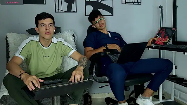 Snapshot of nico_pelusa chatting on 9, 3, 2026 nico pelusa online show from 9, 3, 2026