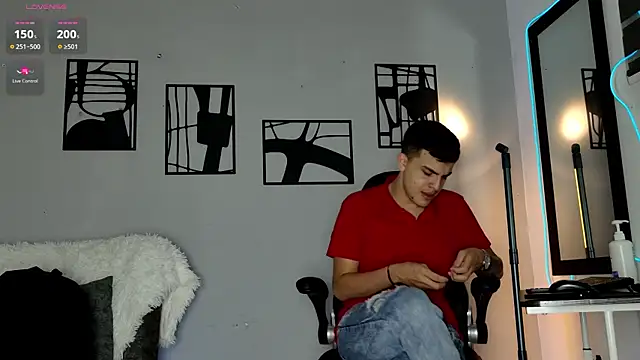 Snapshot of nico_pelusa chatting on 5, 4, 2026 nico pelusa online show from 5, 4, 2026