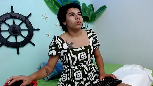 skinnysexy18 online show from 9, 3, 2026