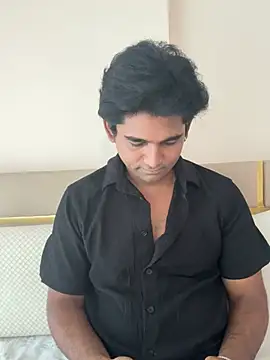 I Handsome Hunk online show from 17, 2, 2026